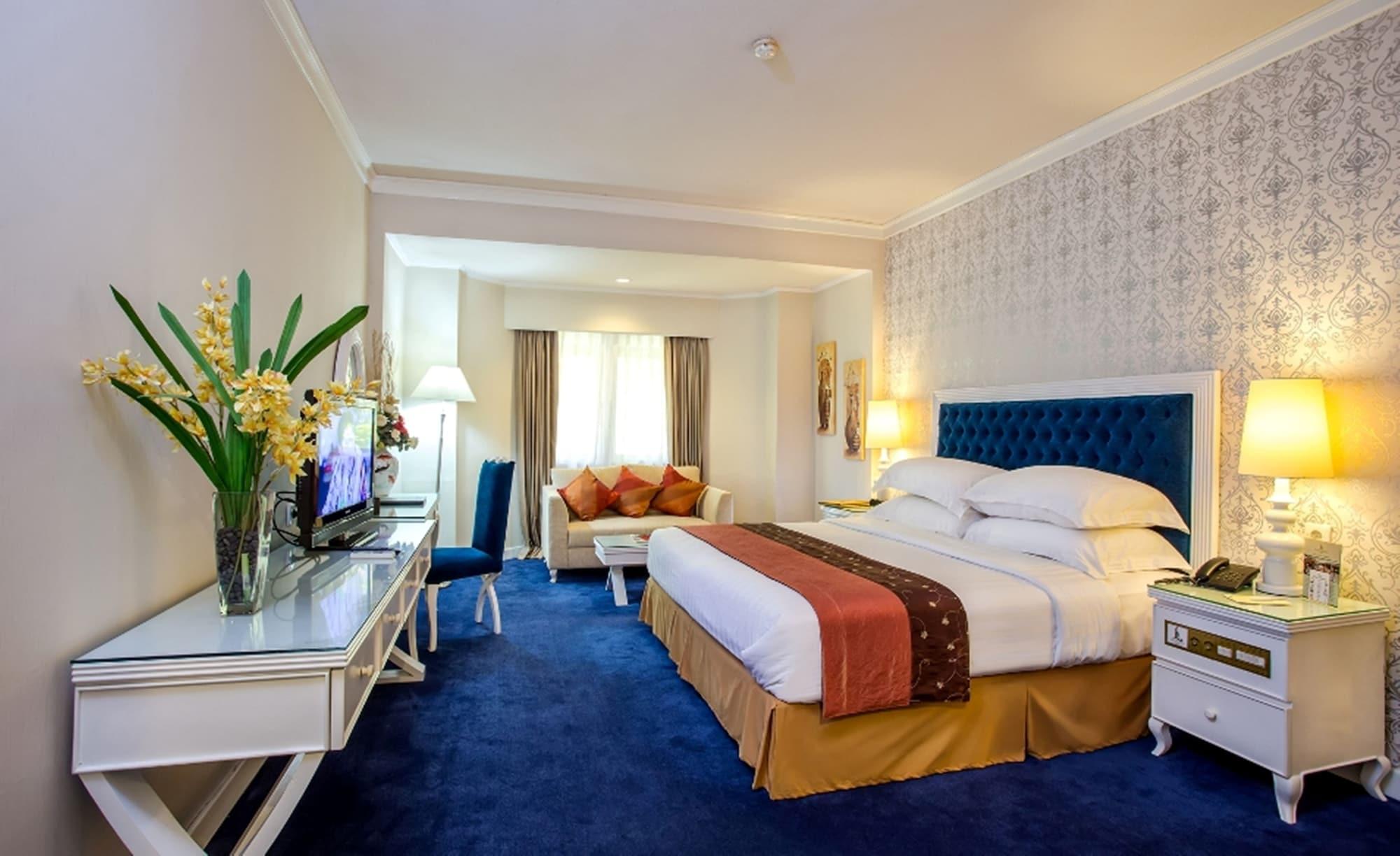 Grand Legi Hotel Mataram Kültér fotó