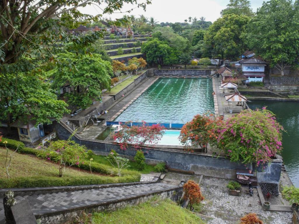 Grand Legi Hotel Mataram Kültér fotó