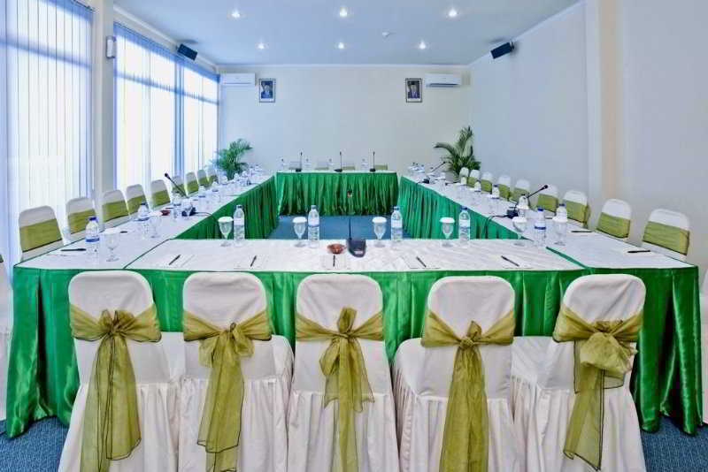 Grand Legi Hotel Mataram Kültér fotó
