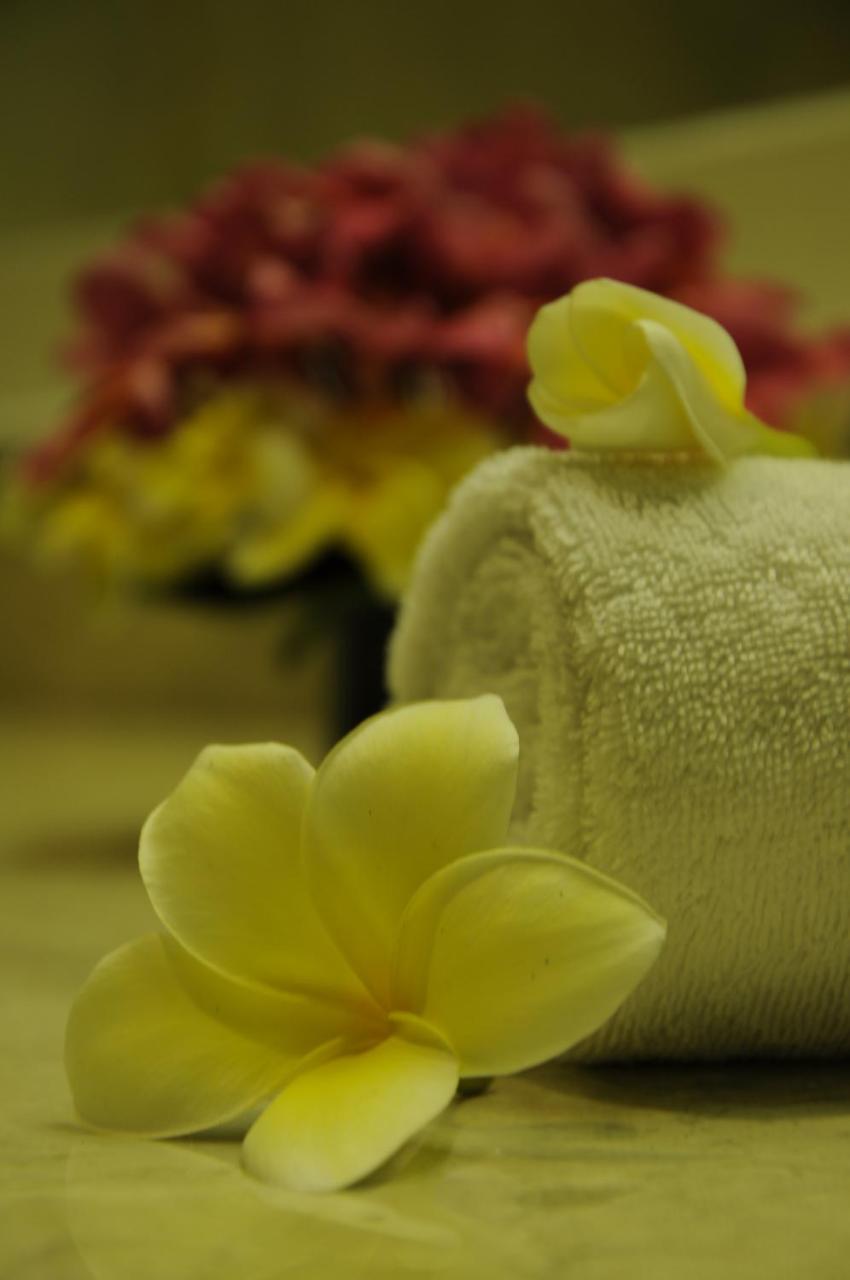 Grand Legi Hotel Mataram Kültér fotó